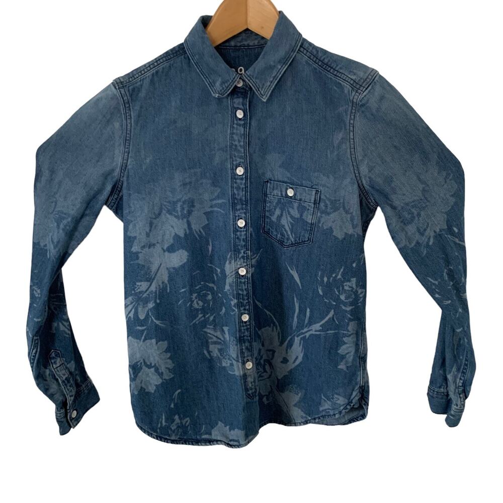 Gap 1969 Denim Shirt Womens Sz XS Button Up Floral Pattern 100% Cotton